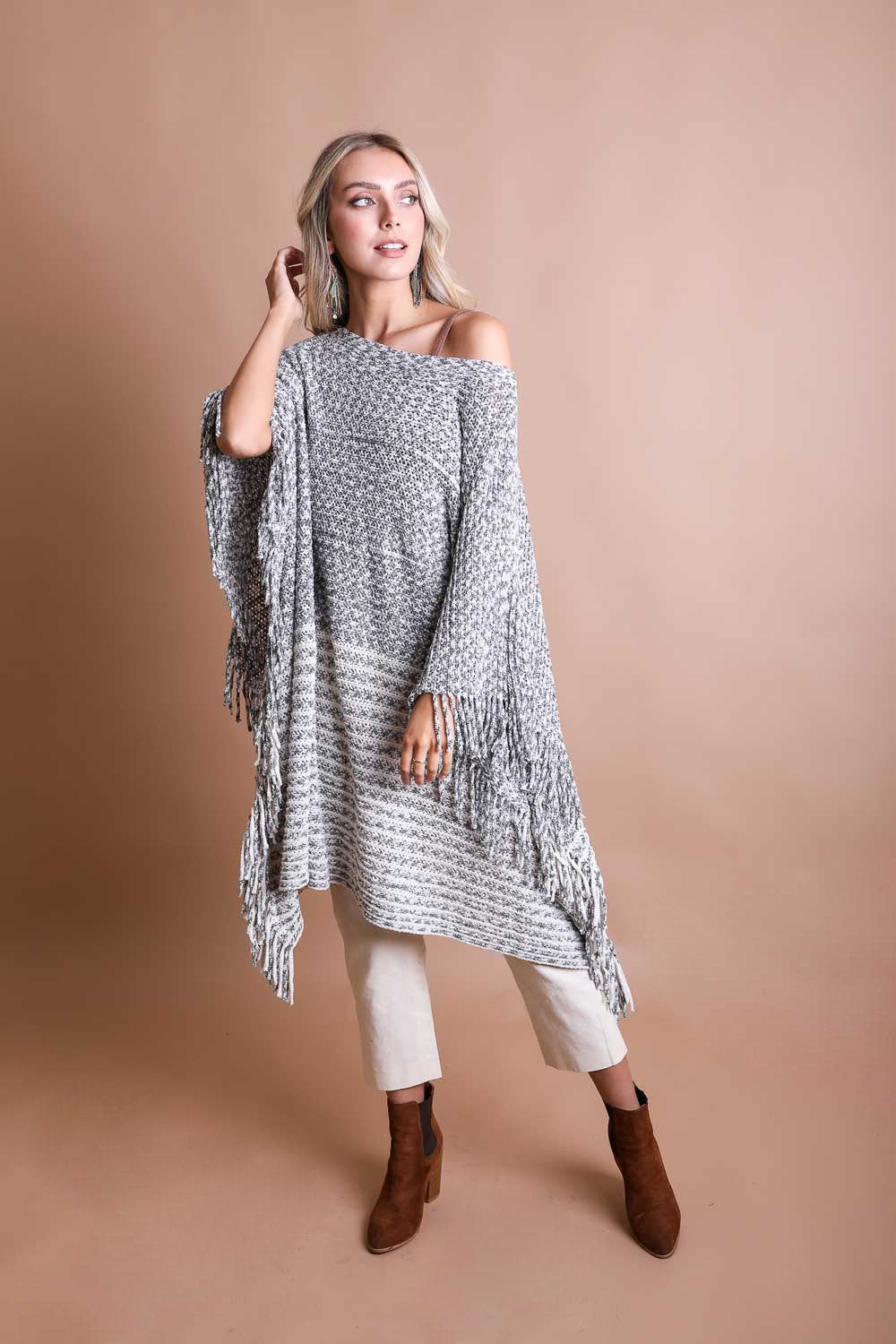 Boucle Knit Ruana Ponchos Black