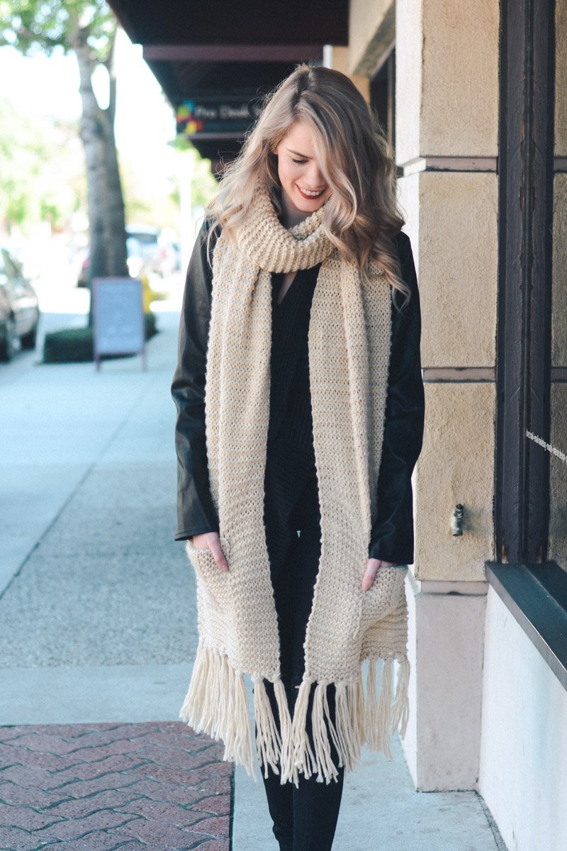 Chunky Oversized Pocket Scarf Scarves