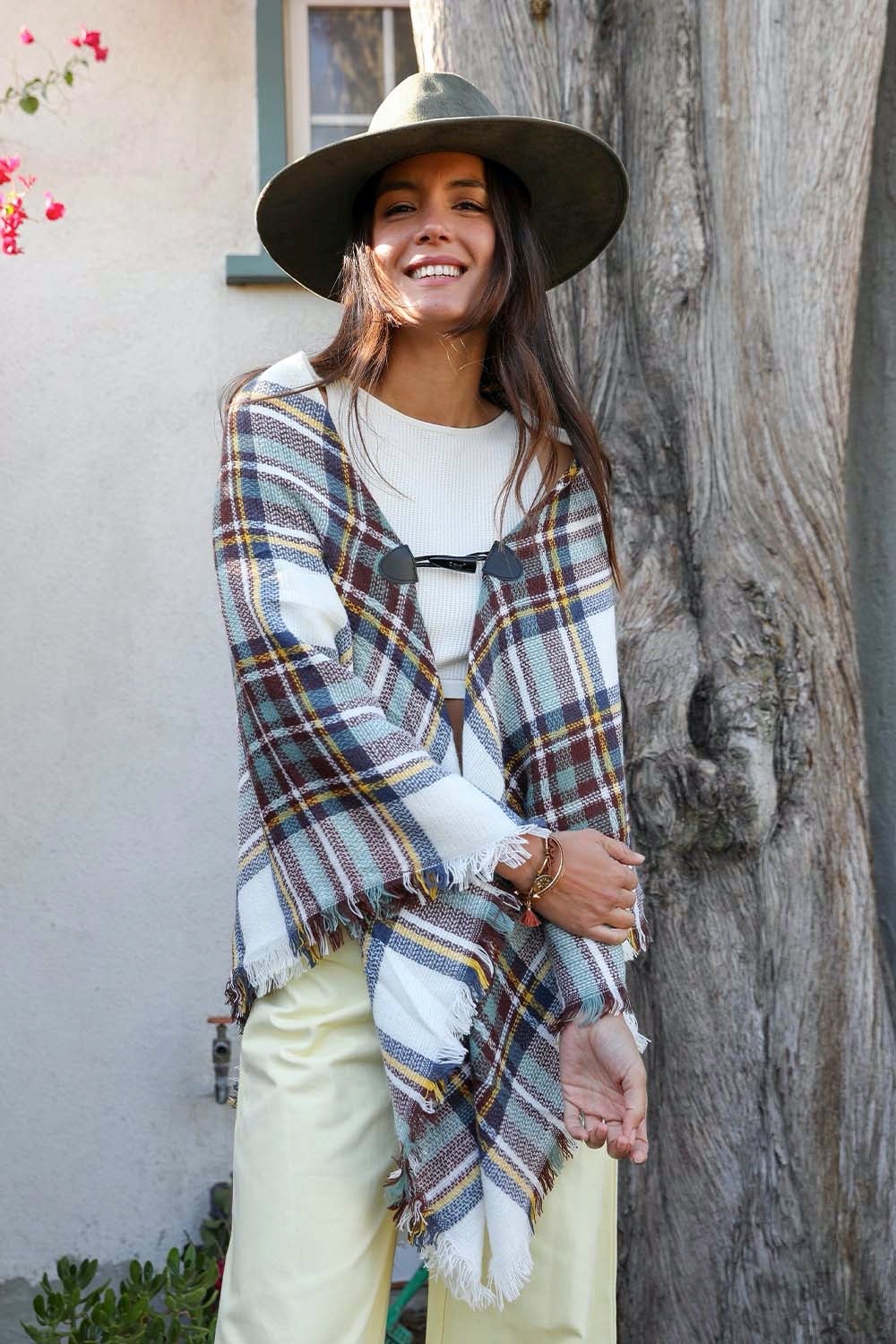 Classic Flannel Toggle Poncho Ponchos White