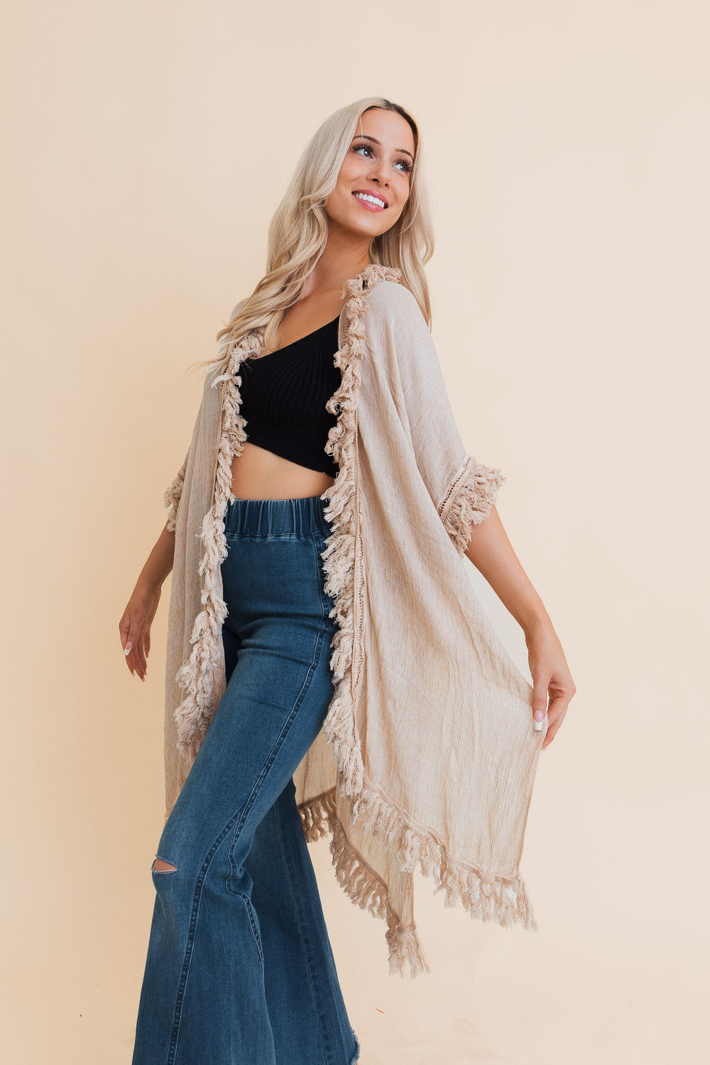 Sun Bleached Fringe Ruffle Kimono Kimonos One Size / Beige