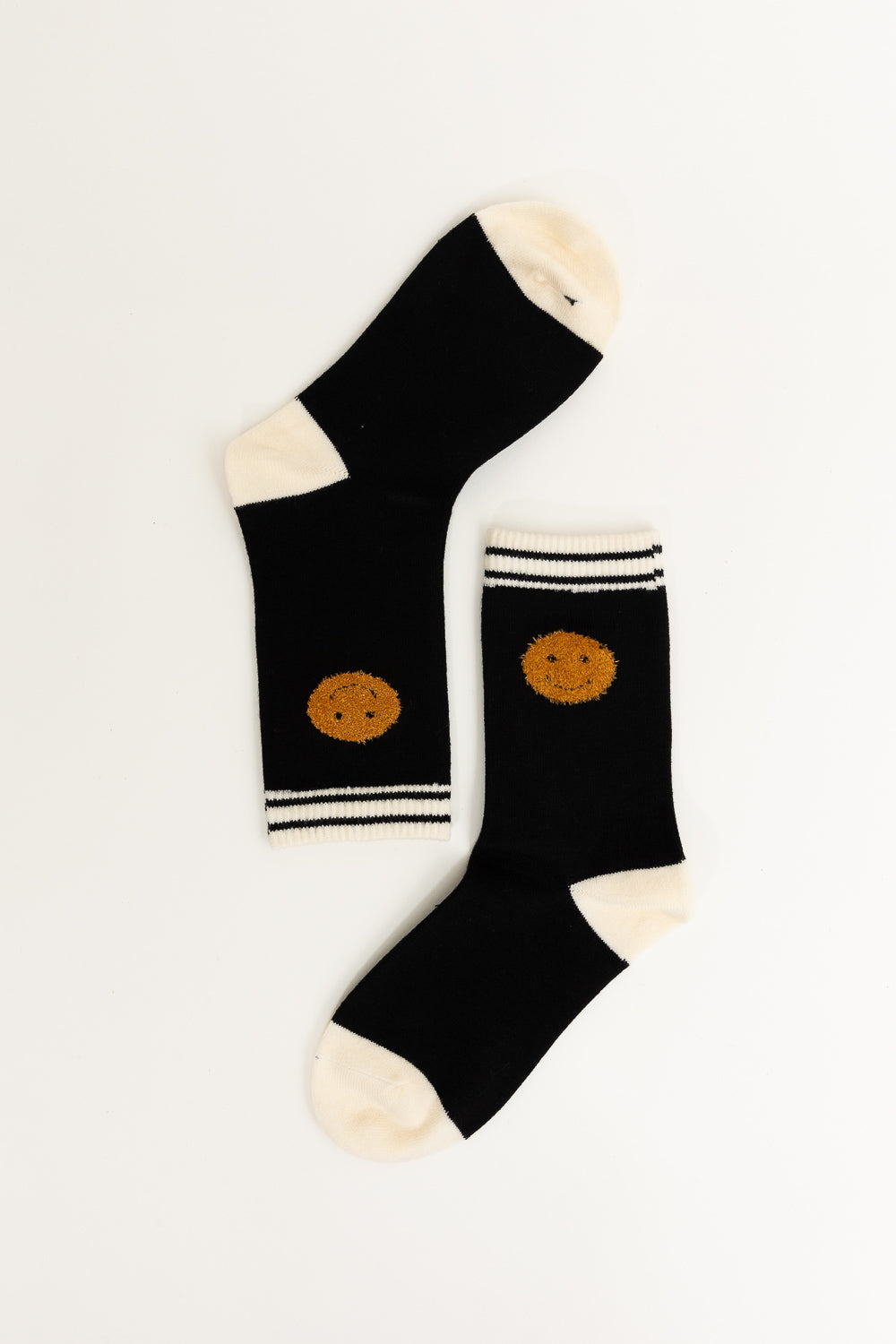 Threaded Smiles Crew Socks One Size / Black